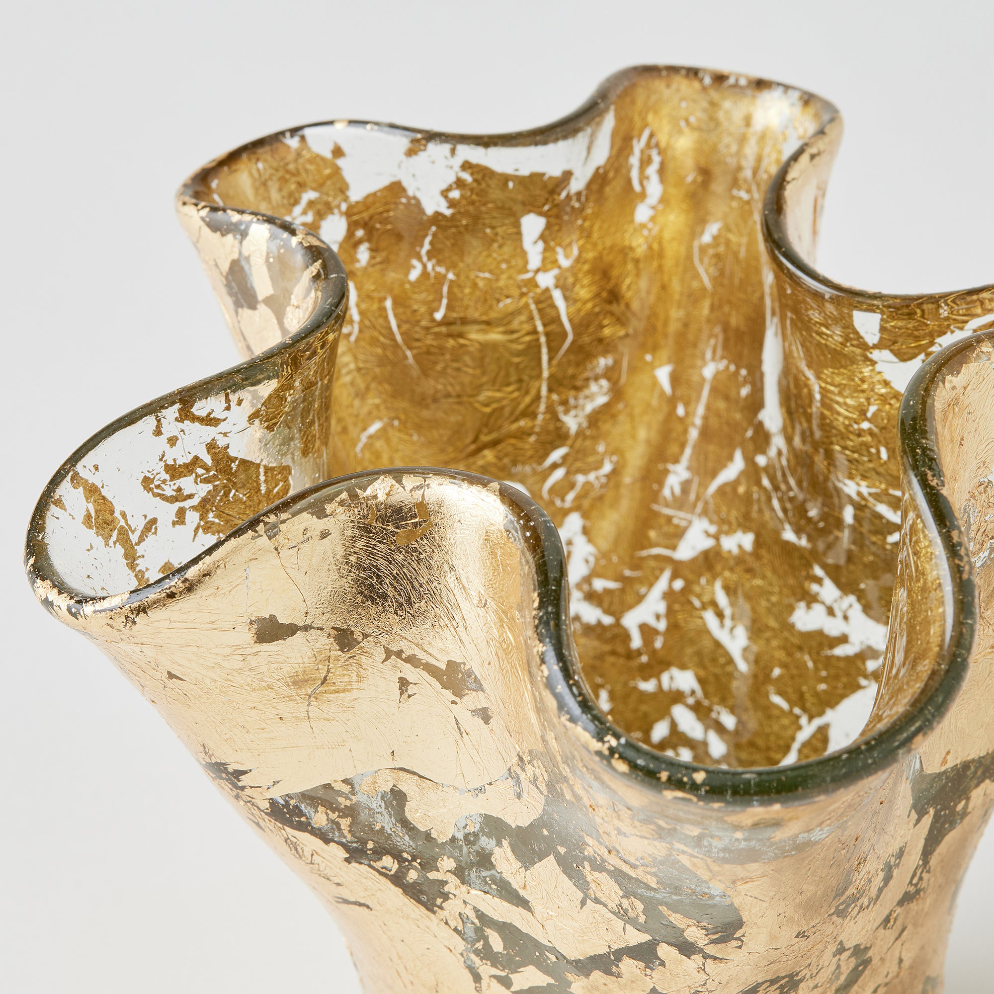 Petite Lettuce Leaf Vase (Gold Leaf)
