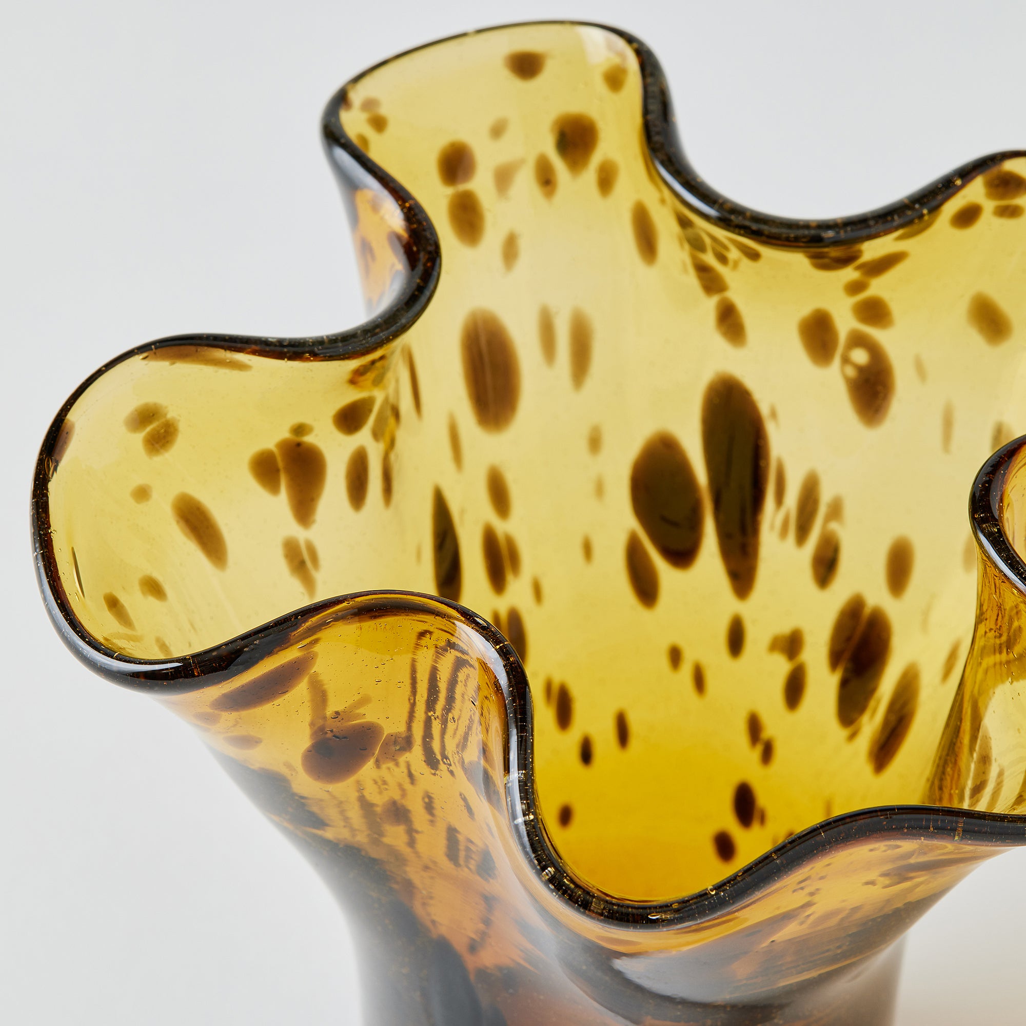 Petite Lettuce Leaf Vase (Brown Tortoise)