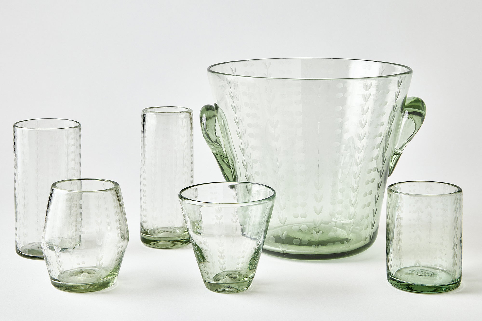 Signature Seven Wine Bucket (Clear)