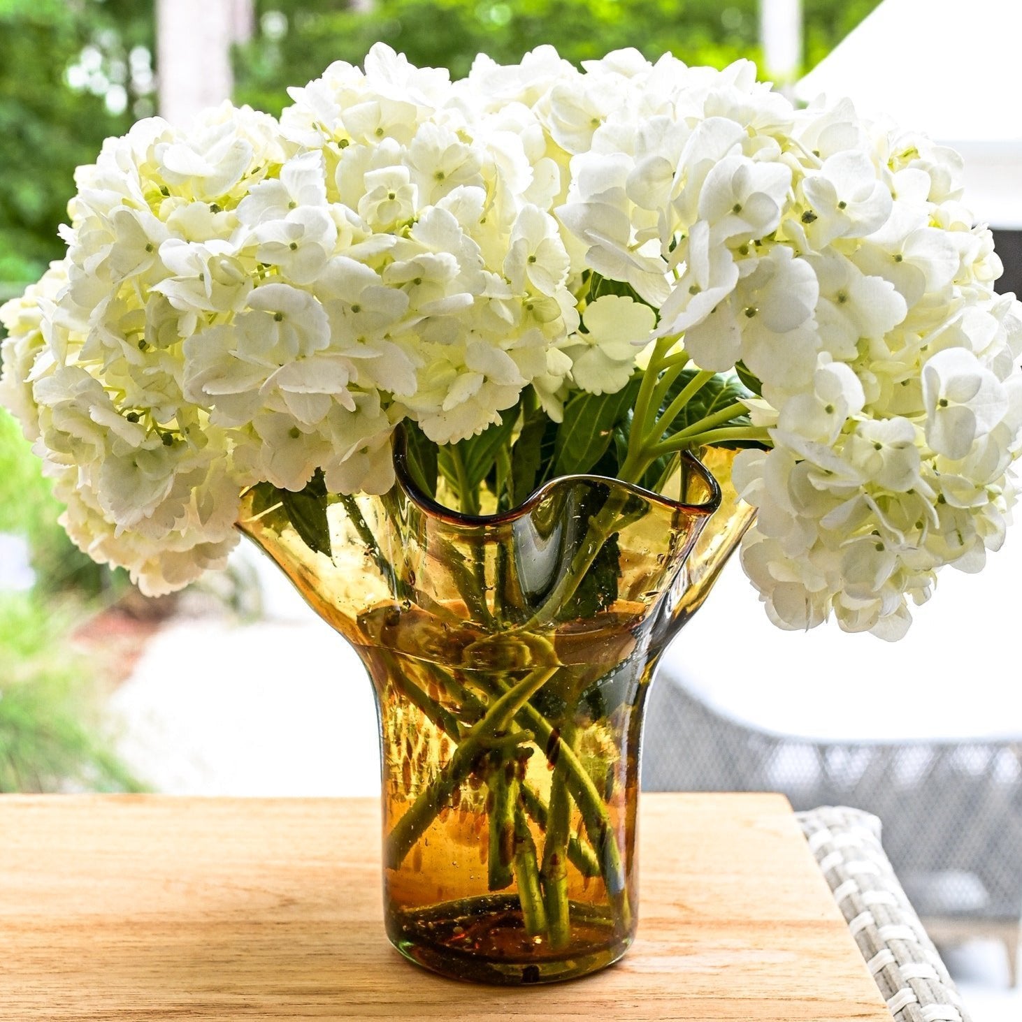 Lettuce Leaf Vase in Brown Tortoise Half Past Seven