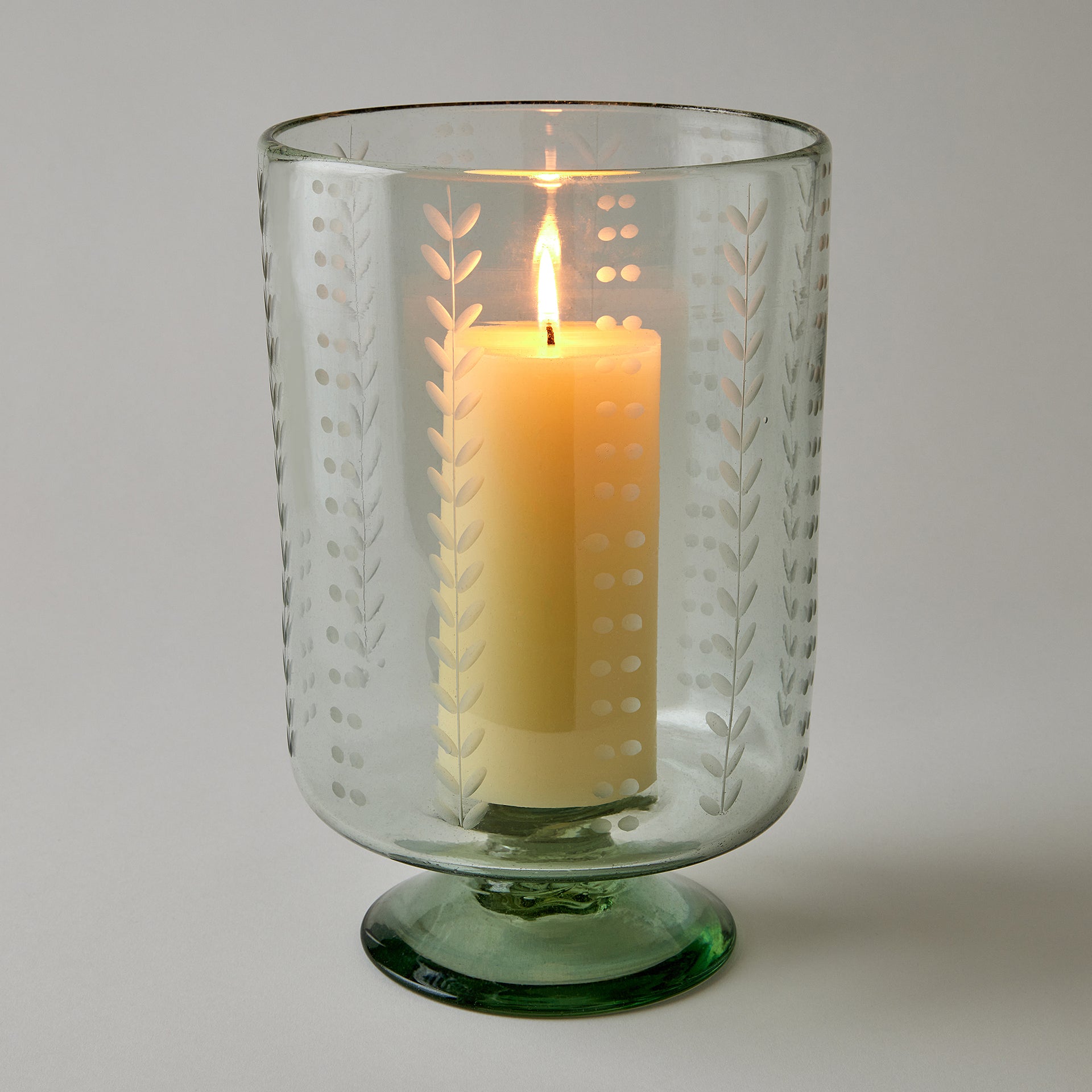 Signature Seven Footed Hurricane (Large)