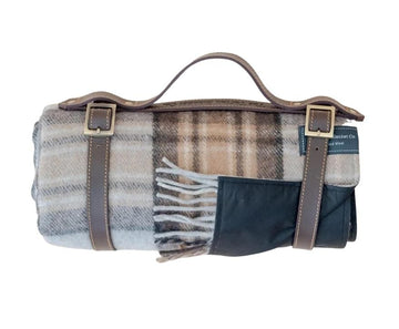 Sample Sale: Recycled Wool Picnic Blanket in Mackellar Tartan & Carrier